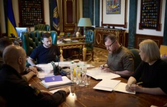 Zelensky Allows the Creation of Military Command Posts in Russia’s Kursk Region